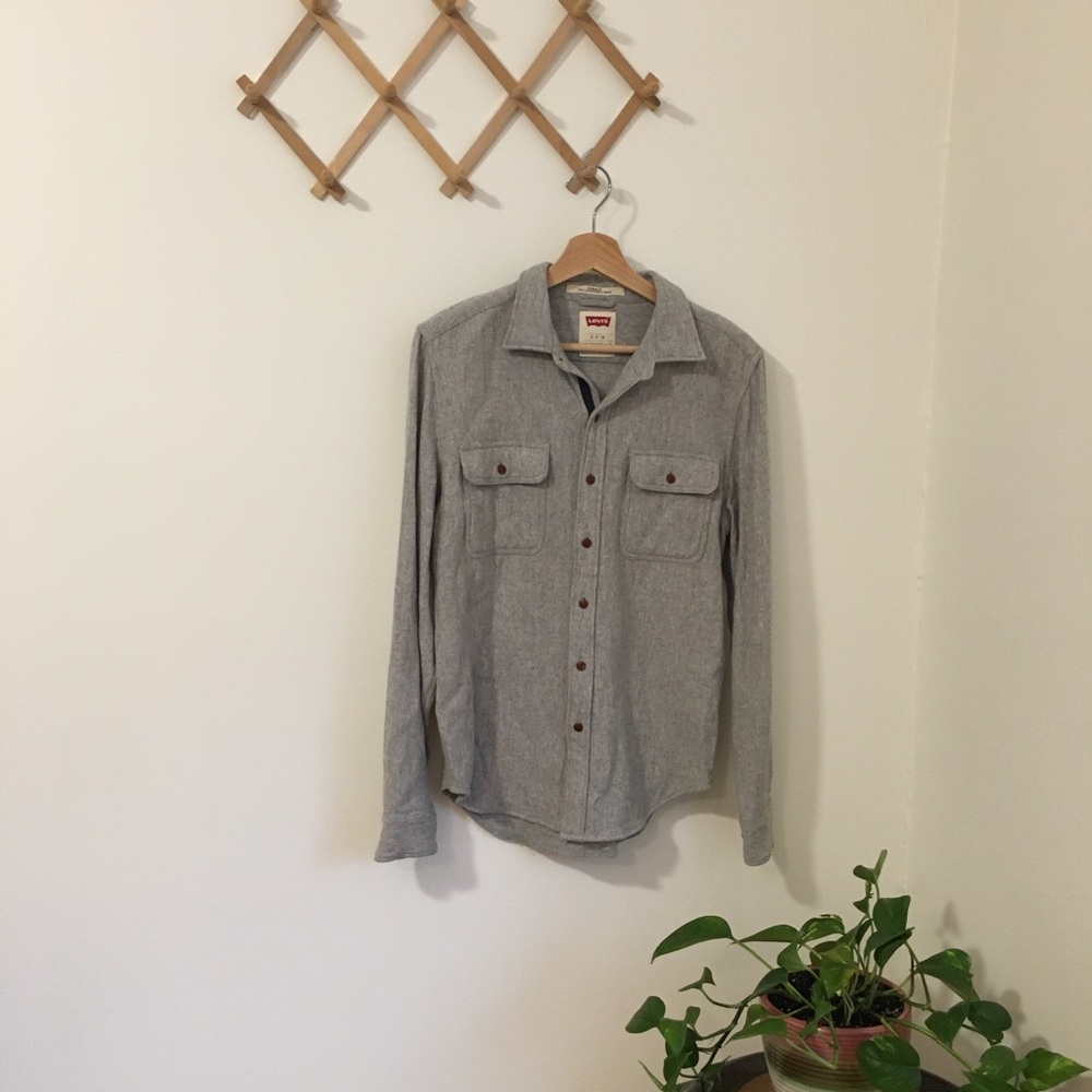 Warm Levi’s Button Up